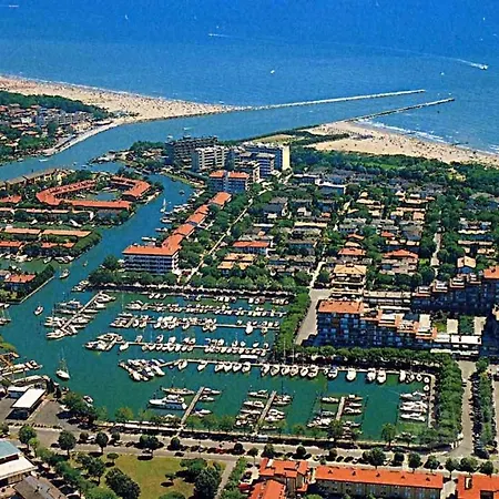 A Few Steps From The With Shared Pool * Porto Santa Margherita di Caorle