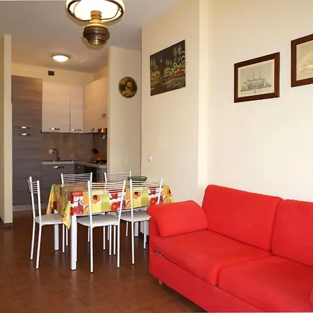 A Few Steps From The With Shared Pool Porto Santa Margherita di Caorle